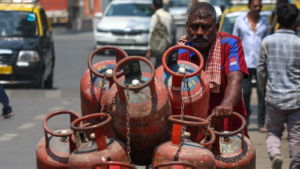 LPG supply: Home Secy holds review meet with states, UTs